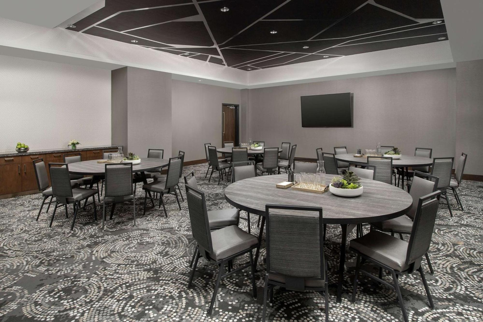 Embassy Suites By Hilton Knoxville Downtown Exteriér fotografie